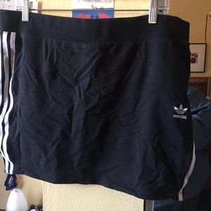 Adidas mini skirt